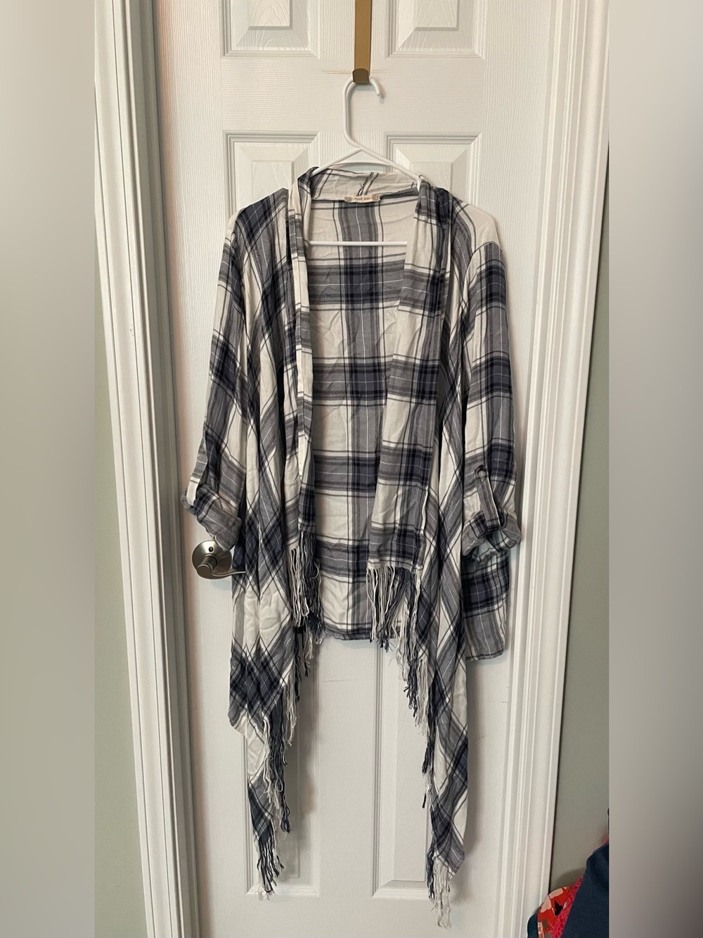 Altar’d State Plaid Fringe Open Front Waterfall Cardigan - White & Navy